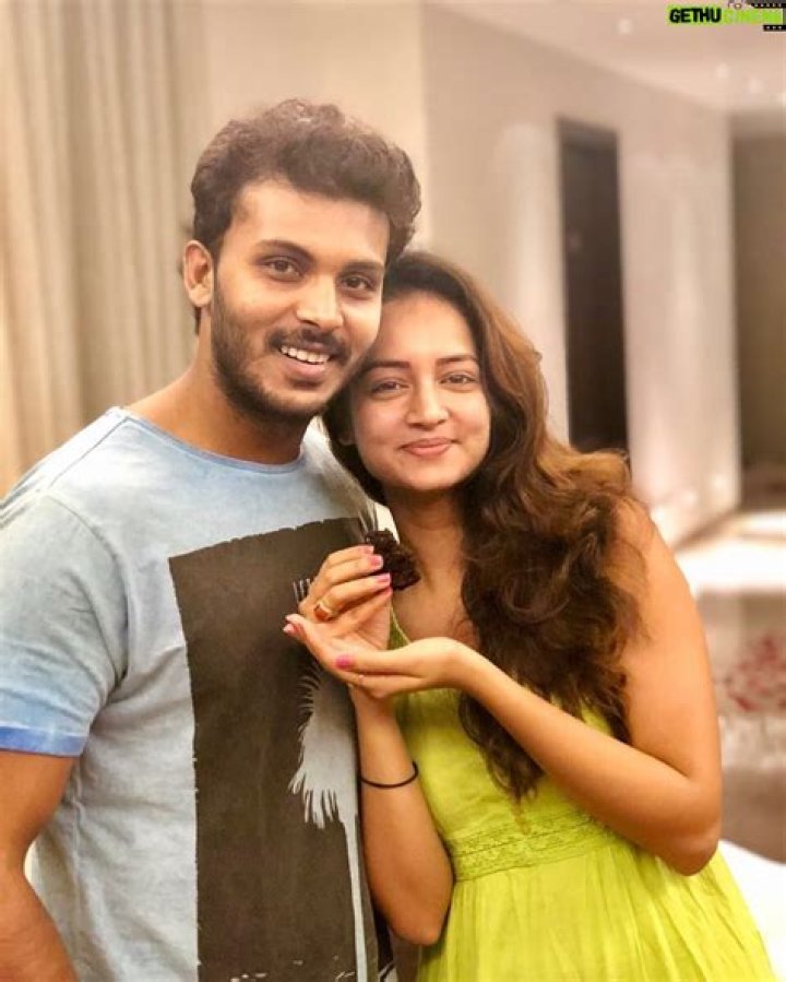 
Manoranjan Ravichandran Wife Who is Manoranjan Ravichandran Wife? 