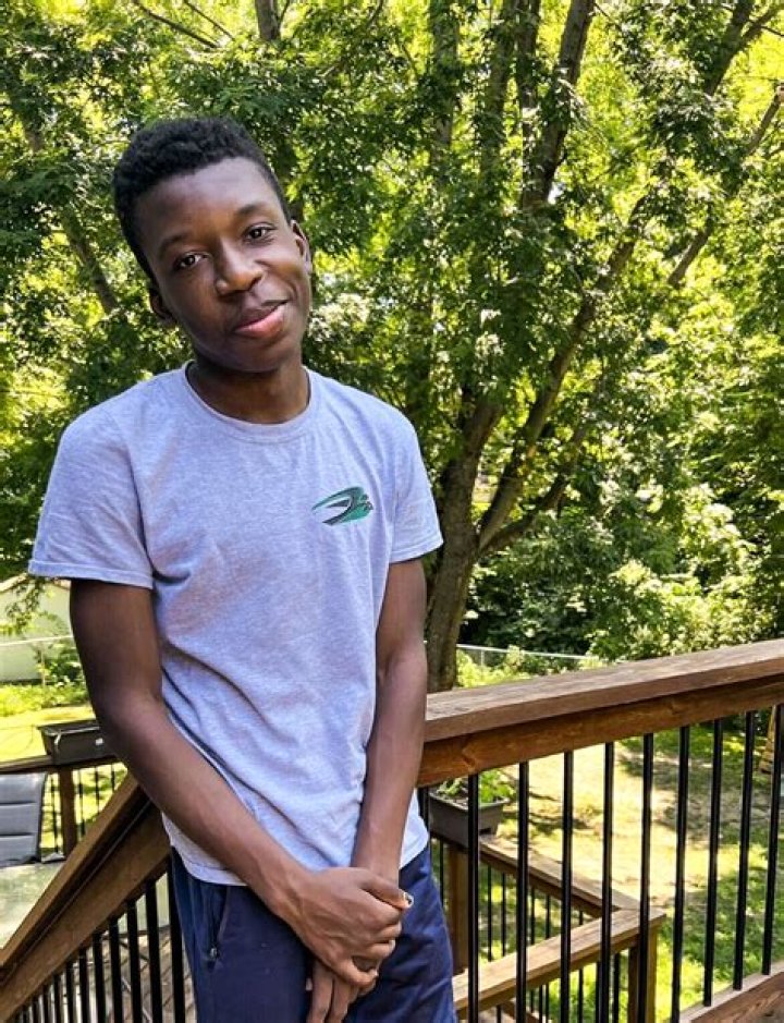 
Ralph Yarl GoFundMe raises more than $400,000 for 16-year old mistakenly shot in the head 