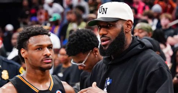 
Tristan Thompson’s link up with LeBron James leaves Twitter speechless: See reactions 