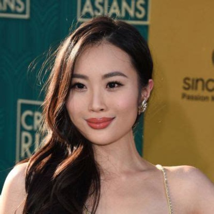 Victoria Loke Height, Weight, Net Worth, Age, Birthday, Wikipedia, Who, Instagram, Biography