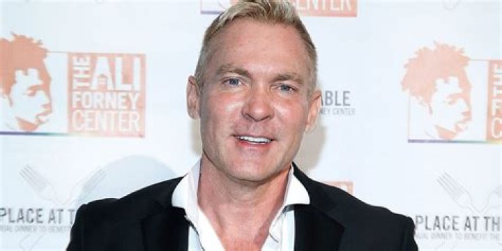 
Where’s Sam Champion now? Wiki, Bio, husband, net worth, body 