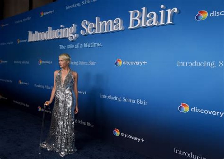 
Why did Selma Blair quit DWTS? 
